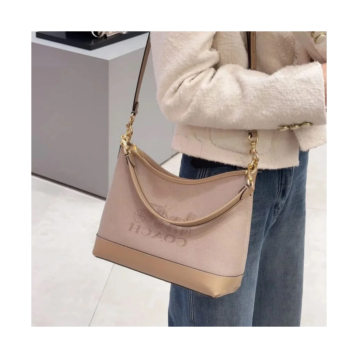 حقيبة كتف نسائية COACH Gold – Dark Natural Multi (طراز CAK91)