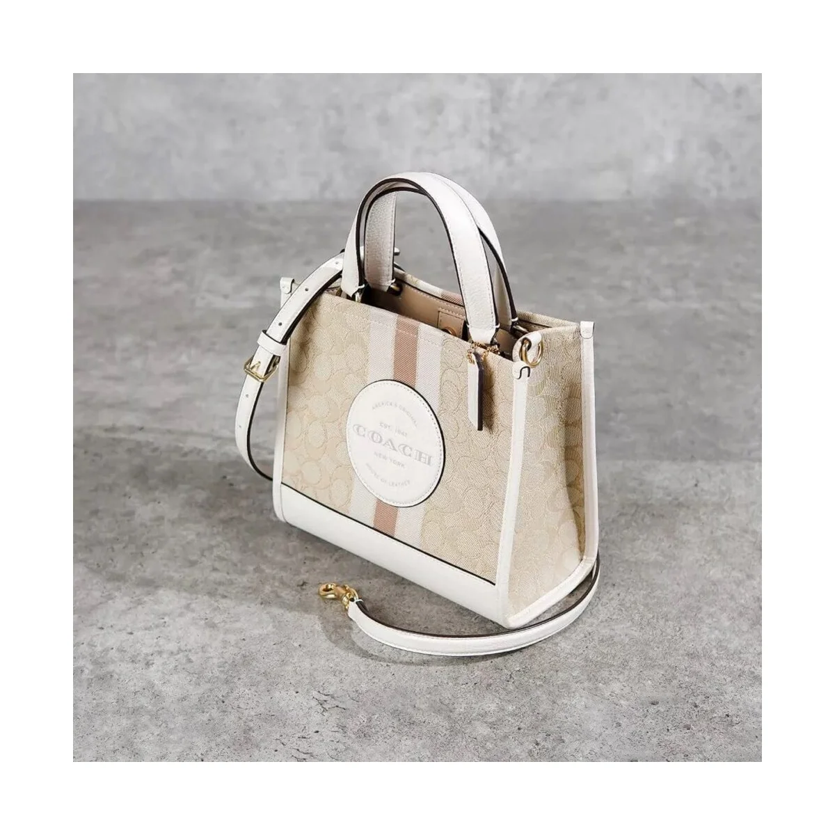 حقيبة كتف ويد نسائية من COACH - لون كاكي فاتح و"تشوك" (أبيض كريمي) - موديل c8448 imdqc